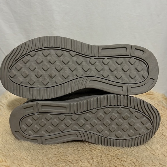 O by Everlane The Trainer Woman’s 9 Mens 7 Gray Leather Lace Up Sneaker - Picture 6 of 11